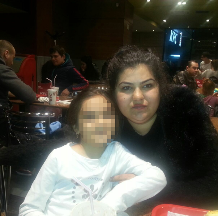 Ramona, alături de fiica ei