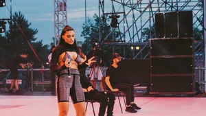 Lidia Buble și Antonia au stârnit imaginația bărbaților pe scenă!