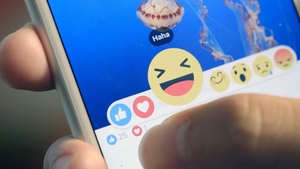 Schimbare majora pe Facebook. Nu mai e doar “Like” ci si “emoji “ de stare!