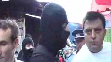 Vine politia si-mi ia toata marfa! Uite ce show fac mascatii cu smenarii din Europa