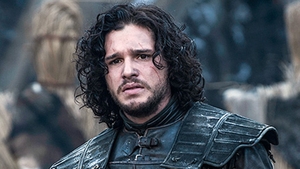 Kit Harington, interpretul lui Jon Snow din serialul "Urzeala tronurilor", are interzis la TUNS: "E ciudat"
