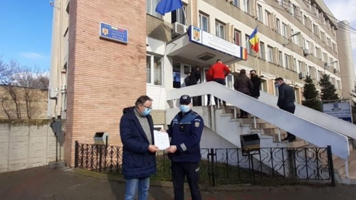 Un bărbat din Iași a găsit 5.000 de euro și i-a returnat. Cum a fost recompensat 