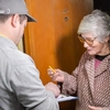 Veste proastă pentru toți pensionarii români care primesc banii de la poștaș. Ce se întâmplă cu pensiile în noiembrie