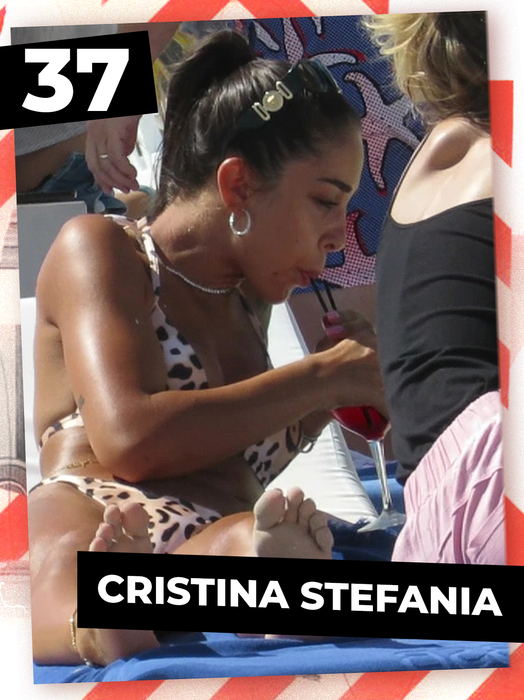CANCAN.RO a scotocit în arhiva de aur și iată clasamentul! TOP 40 bombe-sexy cărora le place mult șprițul la plajă!