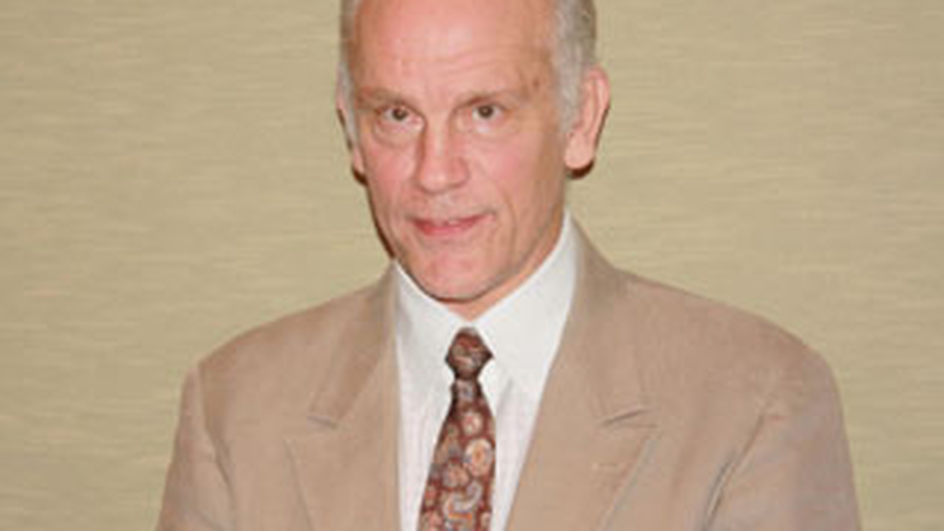 John Malkovich vrea sa recupereze cele 2 milioane de dolari investite in jocul lui Madoff!
