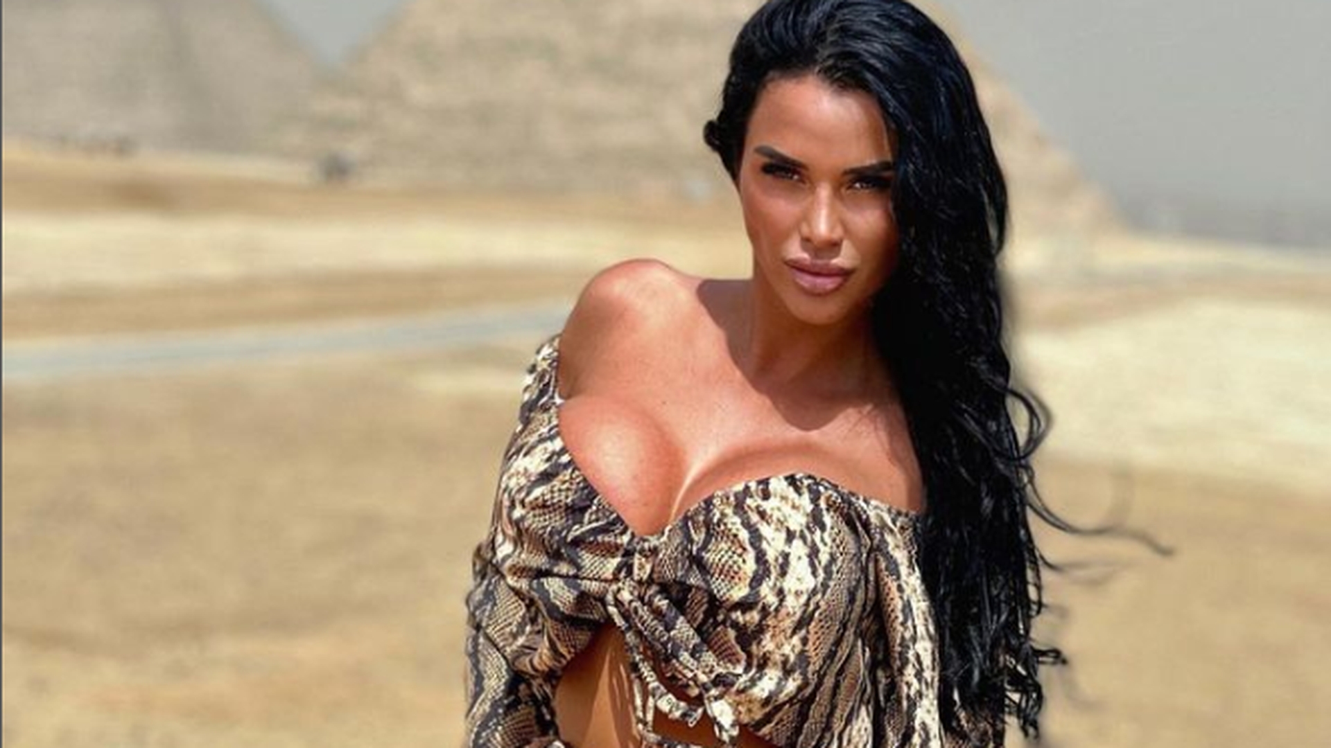 Din ce face bani Daniela Crudu, după ce a născut? Sumele uriaşe care îi intră în cont