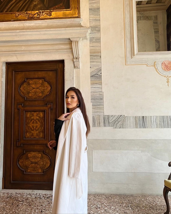 Irina Cristescu ar fi acceptat să devină soția lui Mănăilă (Foto: Instagram)