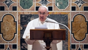 Papa Francisc i-a criticat pe cei care ascultă mai mult de companiile farmaceutice decât de medici