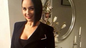 ANDREEA MARIN s-a pozat cu o cutiuţă în mână! Ce se afla în ea