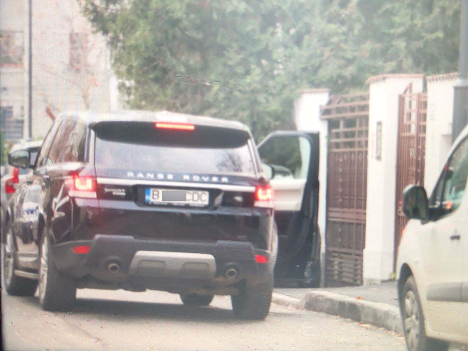 Maşina cu care a venit bărbatul acasă la Diaconescu