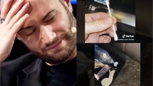 Mihai Bendeac s-a apucat să filmeze mizeria din mașina prietenei Anca Dinicu. „Uite un ciorap! Și un bețișor de ureche!”. I-a șocat și pe cei de la spălătorie VIDEO