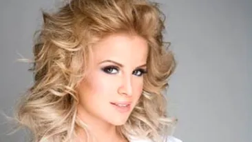 Vezi cu cine spune Marina Dina ca seamana in aceasta fotografie!