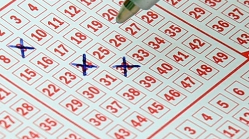 Ţi-ai verificat biletul? Numerele norocoase extrase la LOTO 6/49, duminică 02.04.2017