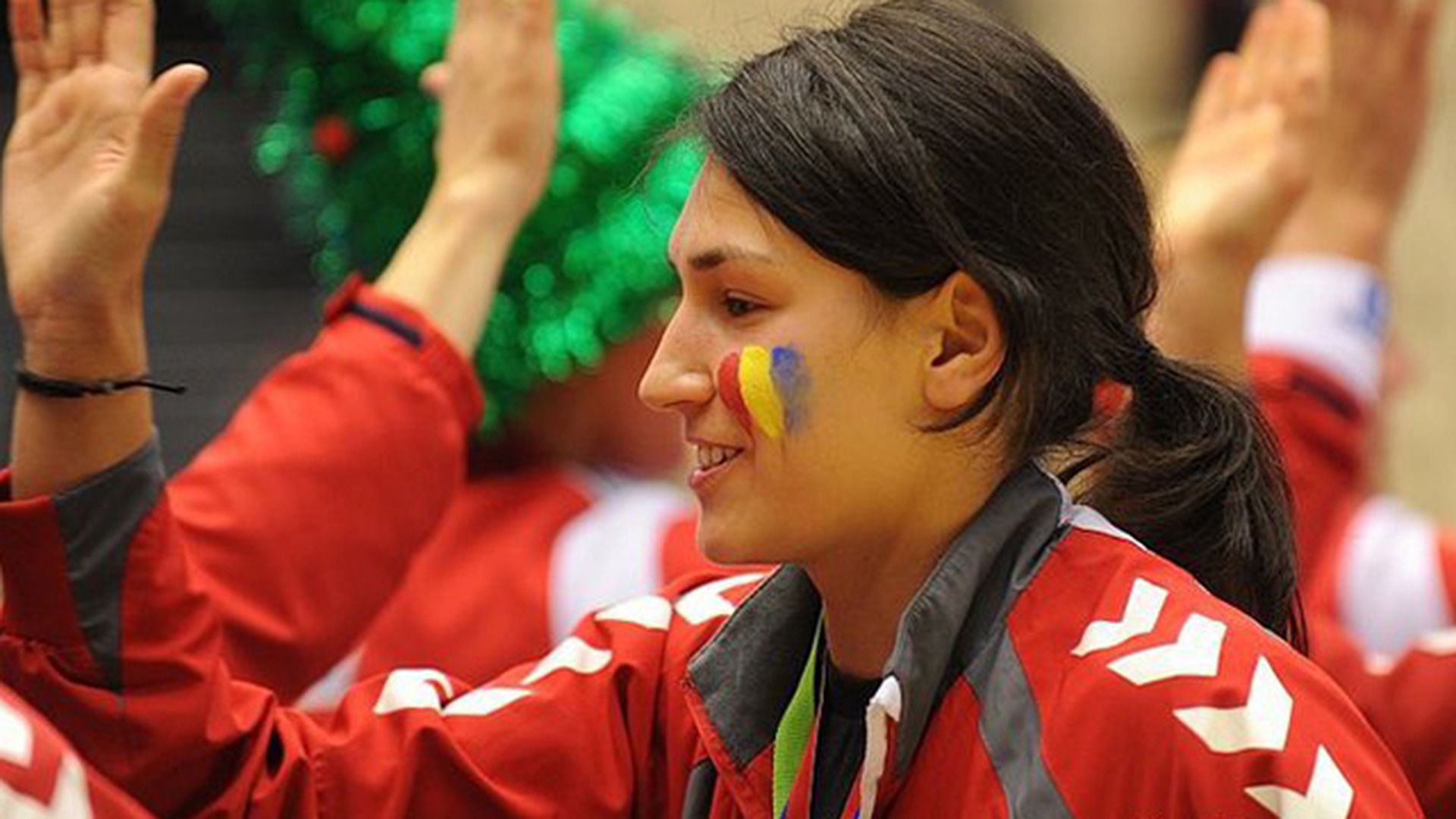 Cu cine s-a iubit “eroina” de la Mondiale, Cristina Neagu! E fotbalist in Liga a 2-a, a condus beat si a primit 1 an de inchisoare