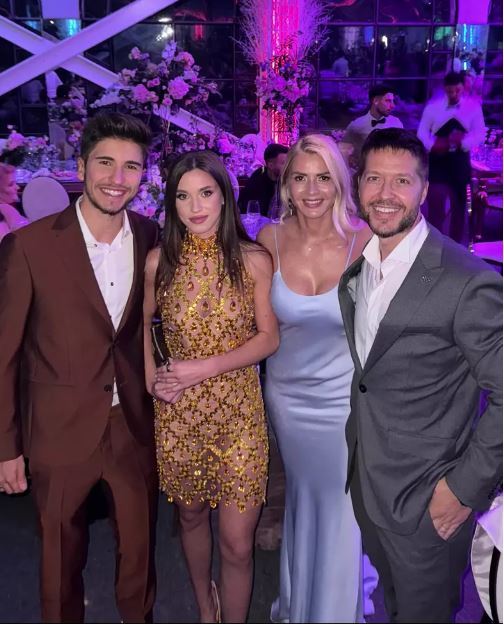 Sebastian Dobrincu și Ioana Ignat au apărut împreună la nunta Lorei și a lui Ionuț Ghenu