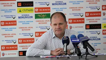 Sunt pe loc de play-off dar se tem de lanterna campionatului!