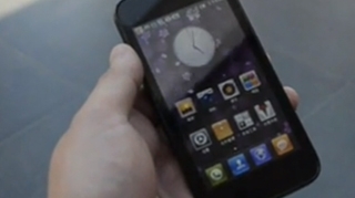 VIDEO Adio iPhone! Chinezii au lansat cel mai tare smartphone din lume! Costa doar 300 de dolari!