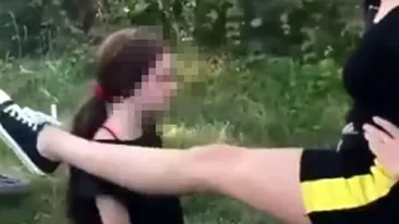 Cazul fetei agresate din Târgu Jiu ia amploare! Ce mesaje postau agresorii în mediul online! „Pistol de pistol… mă duc și-i împușc pe toți”