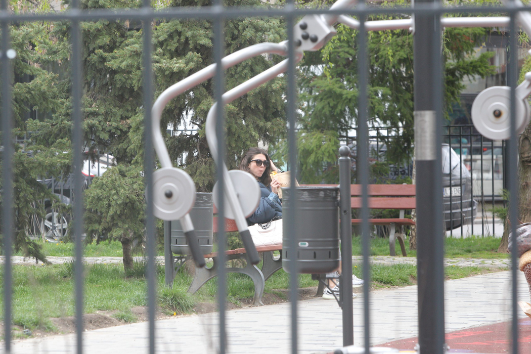 Alice Cavaleru a luat ”prânzul” în parc