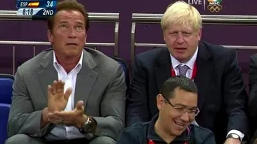 Victor Ponta a participat la ceremonia de inchidere a JO de la Londra! A stat langa Arnold Schwarzenegger - Vezi superfoto