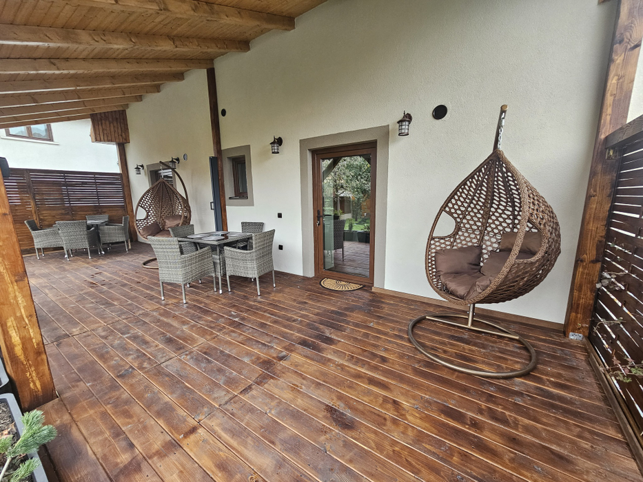 Cum arată pensiunea lui Marian Godină de la Survivor? Este în Brașov și te poți caza pentru o sumă decentă