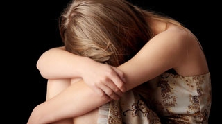 Fata de 12 ani care a ajuns la spital lovita de mama vitrega va fi scoasa din familie!