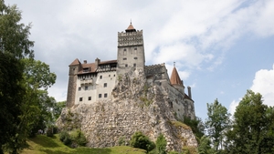 Câți bani trebuie să scoți din buzunar ca să închiriezi castelul Bran. Suma nu este deloc de neglijat