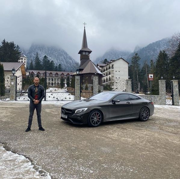 “Fostul cumnat” al Biancăi Drăgușanu, filmat în timp ce conduce cu peste 270 km/h pe A3. Cu ce bolid a înregistrat această performanță