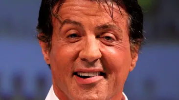 Mama lui Sylvester Stallone, distrusa de operatiile estetice. Arat ca o veverita