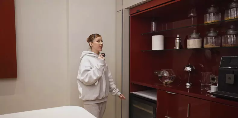 Cum arată casa ca din reviste a Alinei Ceușan? A fost decorată de un om de încredere