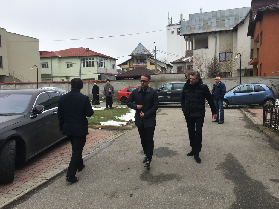 Laurențiu Reghecampf și-a înmormântat, marți, tatăl. Familia și prietenii au fost alături de celebrul antrenor
