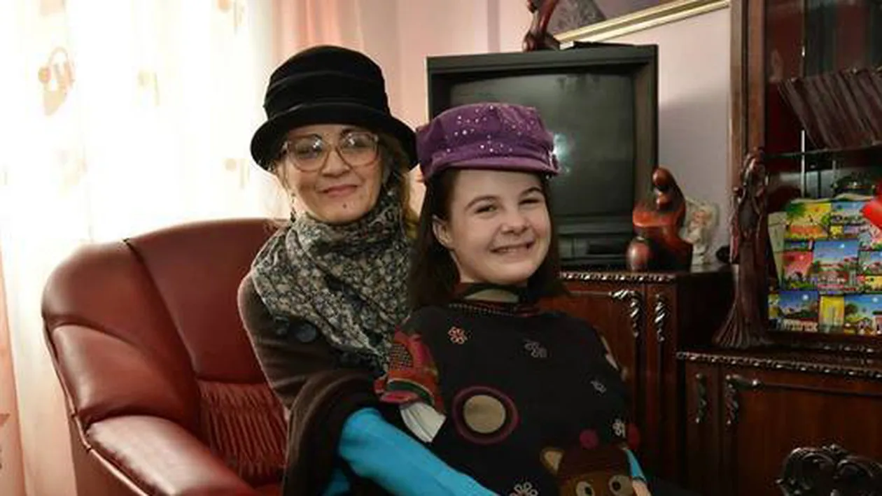 Ce a visat femeia care a crescut-o pe Lorelai, fetiţa fără mâini, după ce a întâlnit-o pentru prima oară: “Atunci am realizat că Dumnezeu…” 