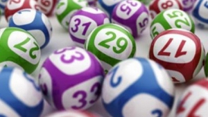 Tocmai a avut loc EXTRAGEREA la LOTO! Vezi daca ai avut noroc! Lista numerelor castigatoare