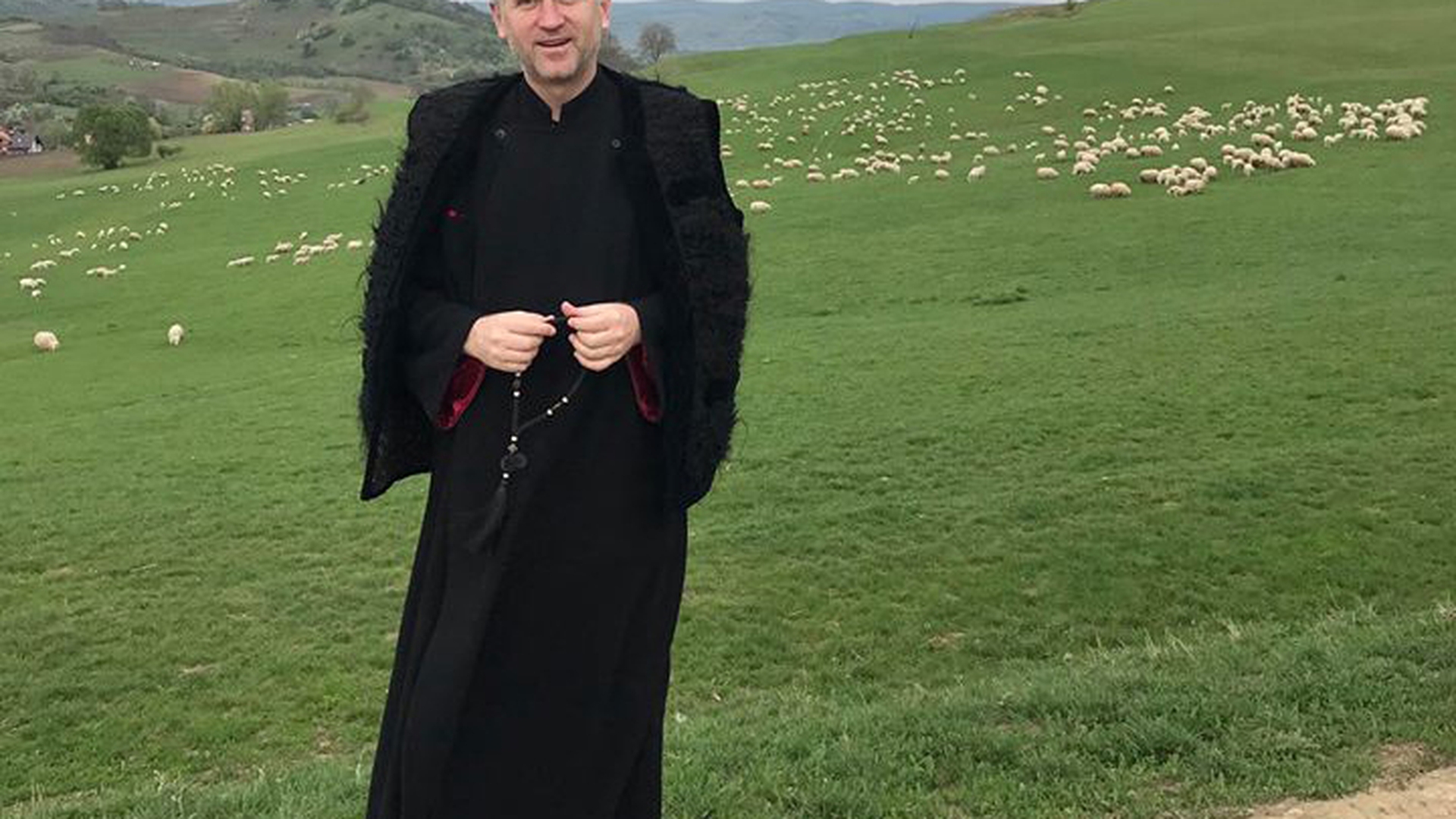 CRISTIAN POMOHACI a fost prins de poliţie! Ce s-a întâmplat cu preotul care este acuzat că ar fi întreţinut relaţii cu minori