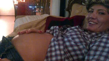 Botezatu va fi bunic? N-a pierdut timpul! O fosta concurenta Next Top Model e insarcinata cu Andrei Iordache!