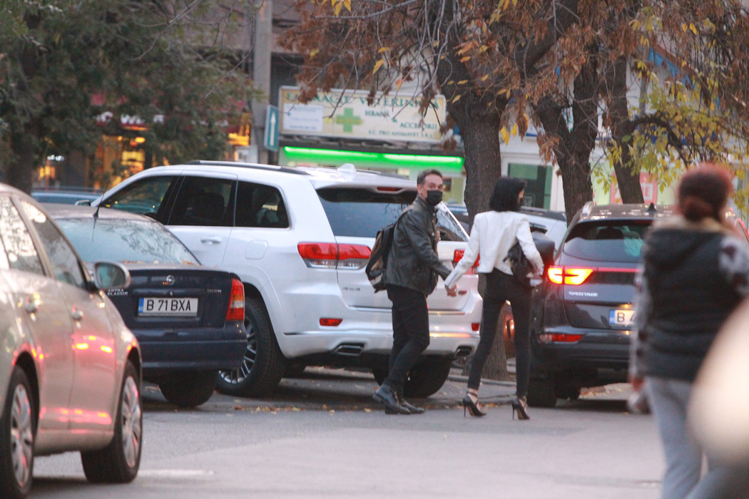 Răzvan Simion, de mână cu noua iubită