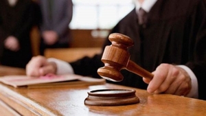 Telenovelă cu iz de amantlâc, în Huși. Preotul care și-a dat soția în judecată pentru că l-a obligat să accepte un copil „din flori” a câștigat în Instanță