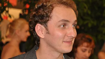 Mihai Traistariu s-a pozat dezbracat si a incarcat fotografia pe internet: Acum face parte din familia mea!