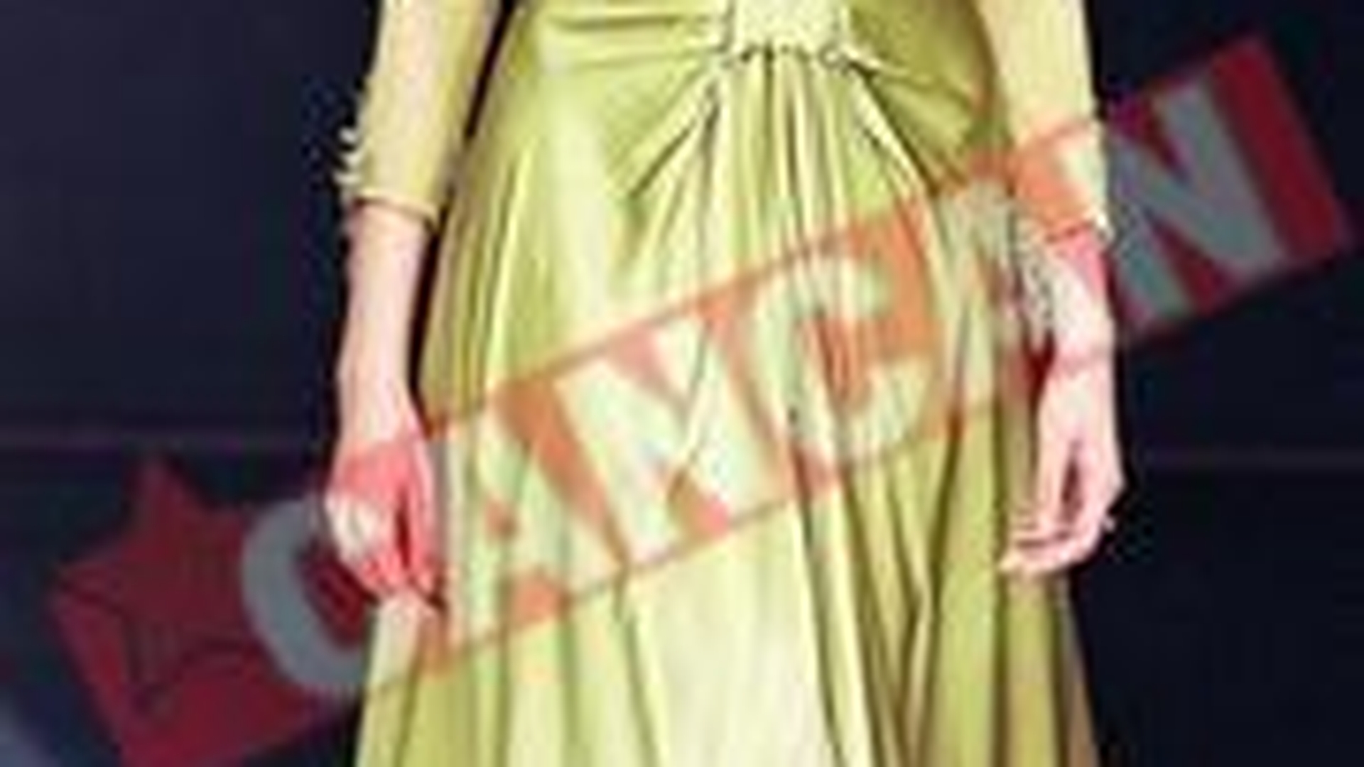 Monica Columbeanu a refuzat sa defileze in slip tanga