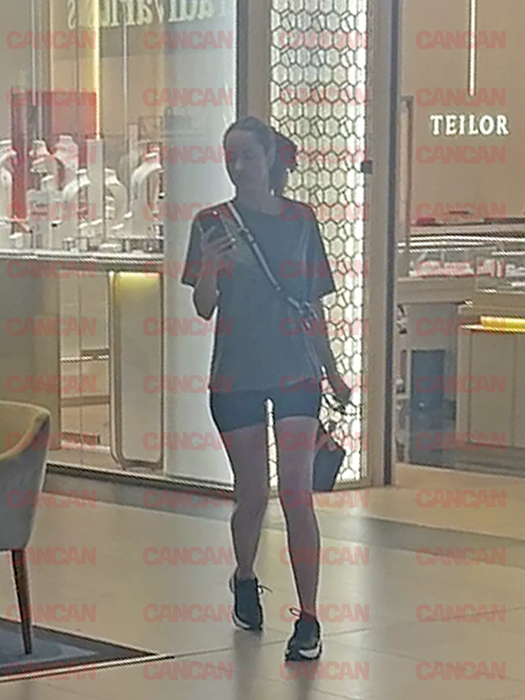 Otnielei și-a recuperat bijuteria din mall. (Foto: CANCAN.RO)