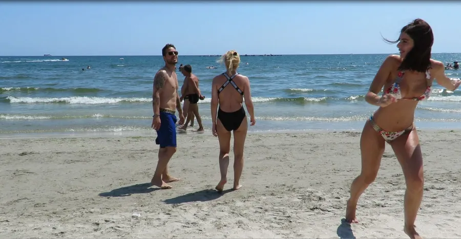 Jorge, soția lui și Ioana Filimon s-au distrat ca niște copii la malul mării