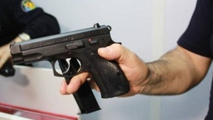 Tragedie la tribunal! Procurorul a fost împușcat cu arma prezentată ca probă!