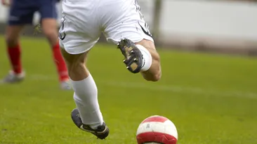 Un fotbalist român a decedat în Italia după un meci de amatori