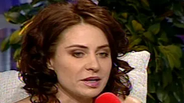 VIDEO Secretele bine pastrate ale Adinei Buzatu! Spala parbrize la 15 ani!