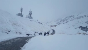 PROGNOZA METEO 2 MARTIE: Se întorc ninsorile! Avertizările meteorologilor