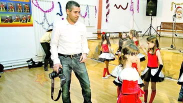 Remus Truica a venit degeaba la serbarea fetelor sale. Au plans si parintii de mila lui!