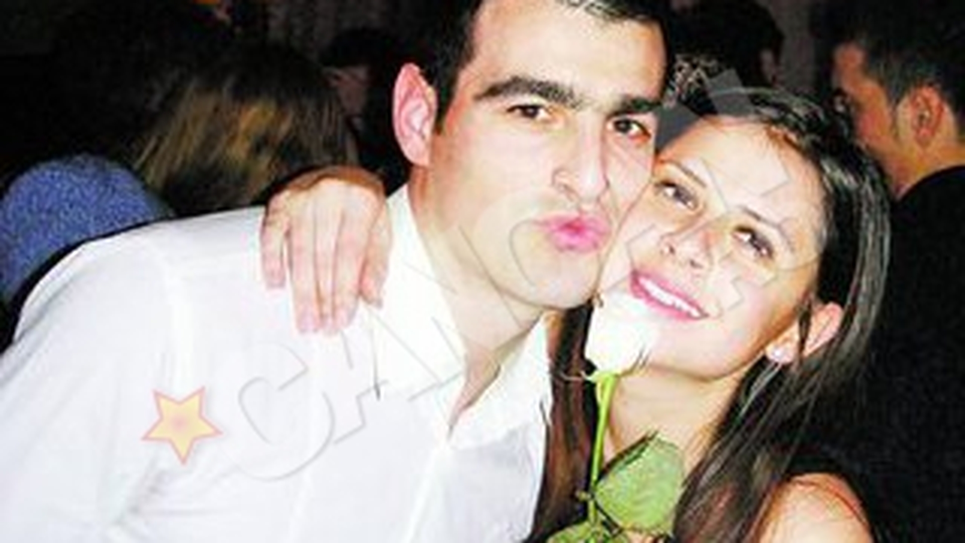 Lovitura financiara la "El Clasico"! Sotia lui Chiacu a castigat 3.000 de lei pariind pe Barca