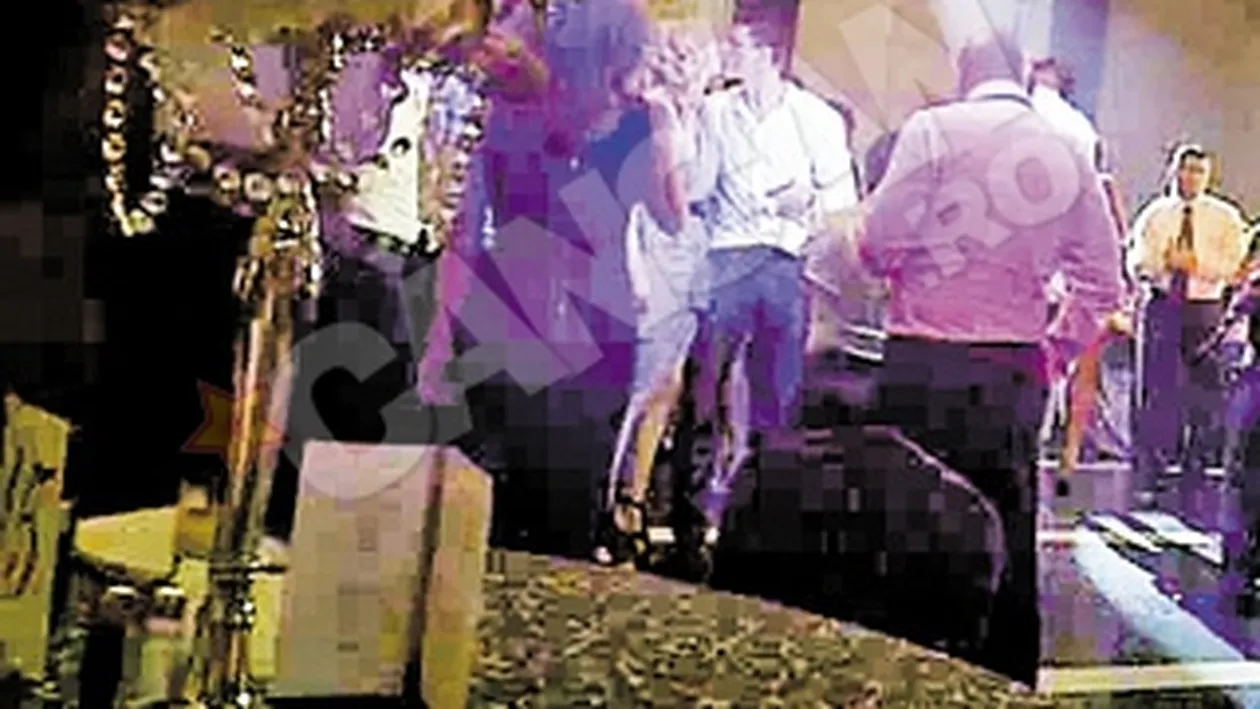 Cainii, dirijati de Adi Minune, au aratat de ce sunt pe primul loc. O haita adevarata la botezul fetitei lui Marius Niculae