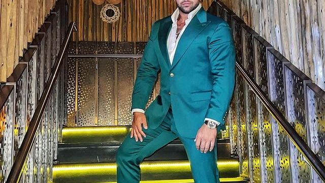 Alex Bodi și-a sărbătorit ziua de naștere în stil regesc! Afaceristul a petrecut în Dubai, alături de fiicele sale și de Ema Uta