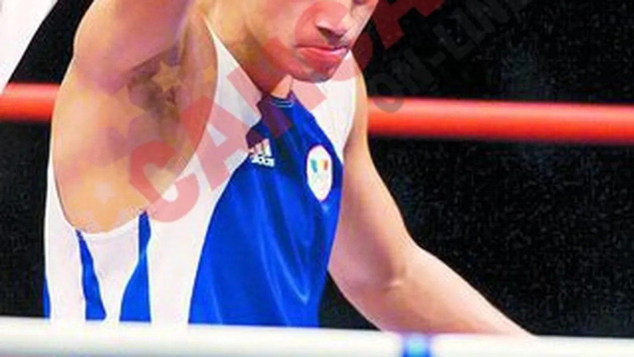 Fostul boxer Dorel Simion face pe doica